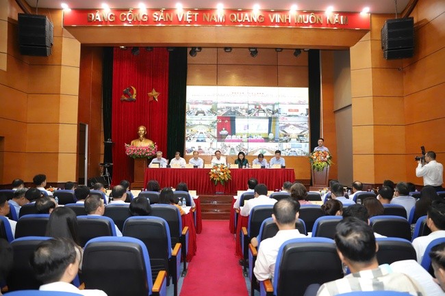 quang-canh-hoi-nghi-1752726147.jpg