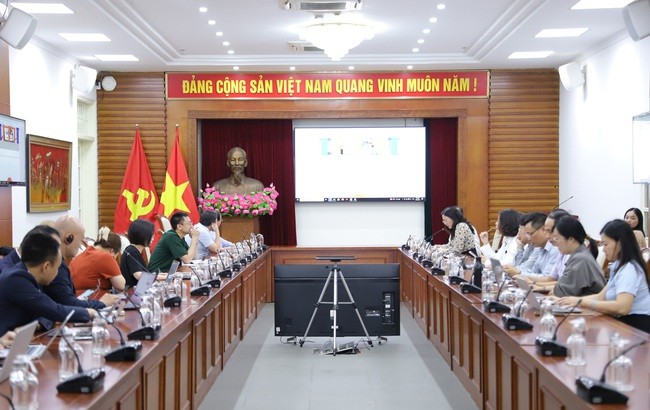 quang-canh-buoi-lam-viec-1753090841.jpg