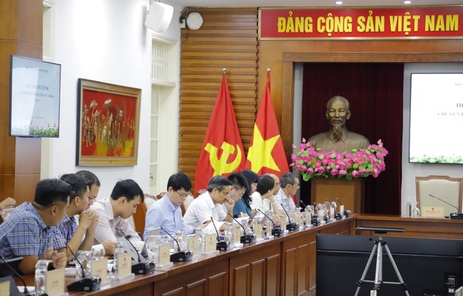 dai-bieu-du-hoi-nghi-chuyen-doi-so-1755248136.jpg