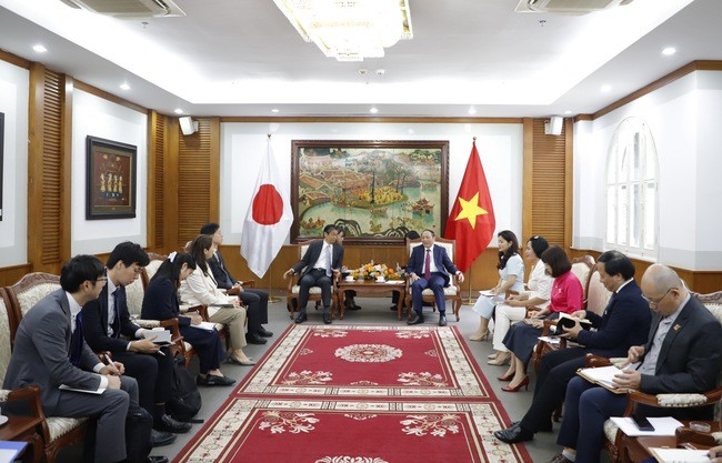 quang-canh-buoi-tiep-1755243531.jpg