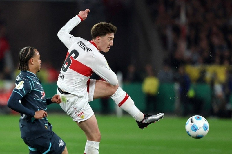 man-united-1755844396.jpg