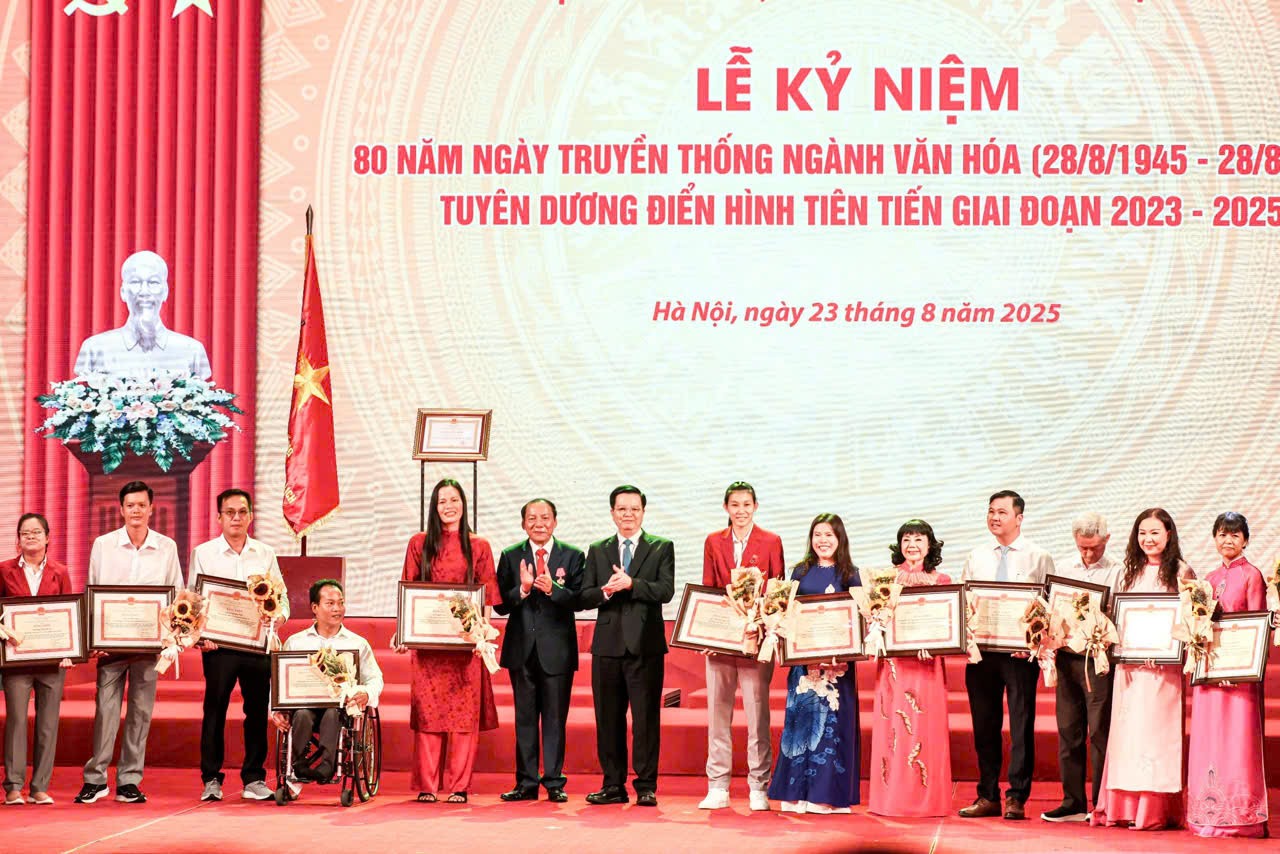 cong-1755957773.jpg
