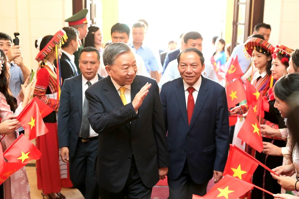 tong-bi-thu-du-le-ky-niem-1755916677.jpg