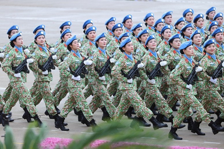 khoi-nu-gin-giu-hoa-binh-1756784145.jpg