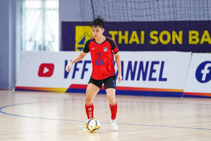 chi-bao-u20-thai-son-nam-tphcm-17580429601811752715089-1758080918.webp