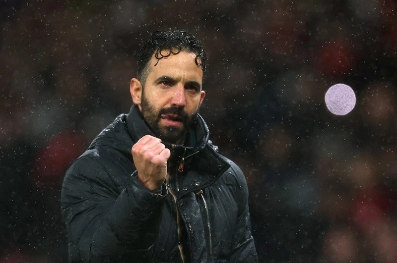 man-united-1-1758443466.jpg