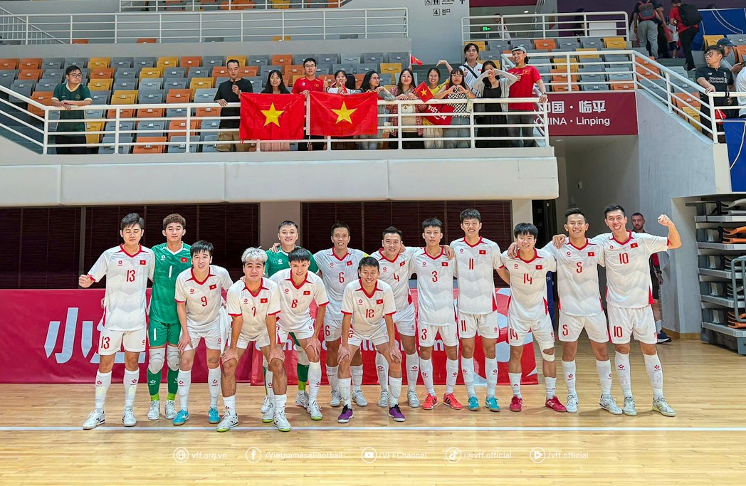 u18vn-1758844726.jpg