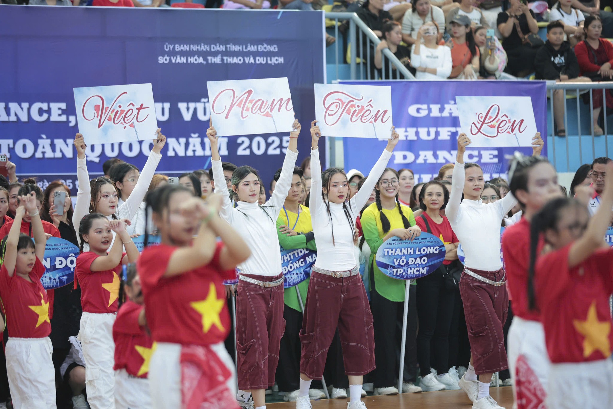 hanh-dong-vi-1-viet-nam-khoe-manh-1759038188.jpg