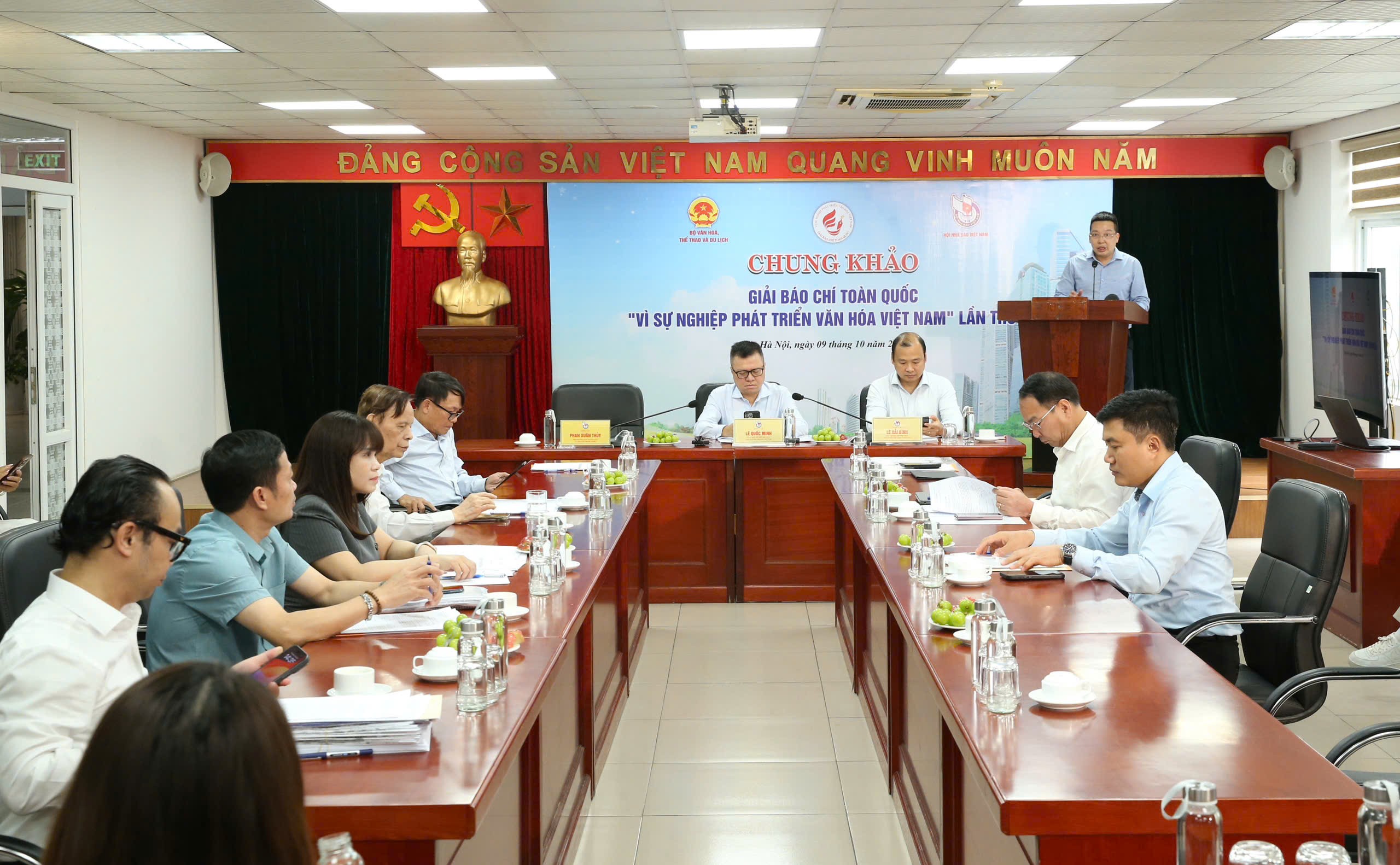 quang-canh-su-kien-1760003241.jpg