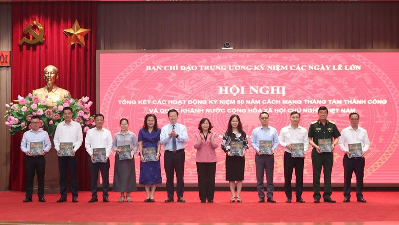 tang-sach-1759988041.jpg