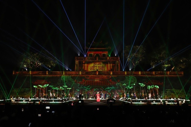 bieu-dien-nghe-thuat-1760148413.jpg