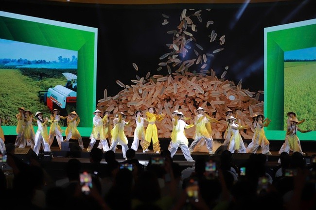 van-nghe-1761444240.jpg