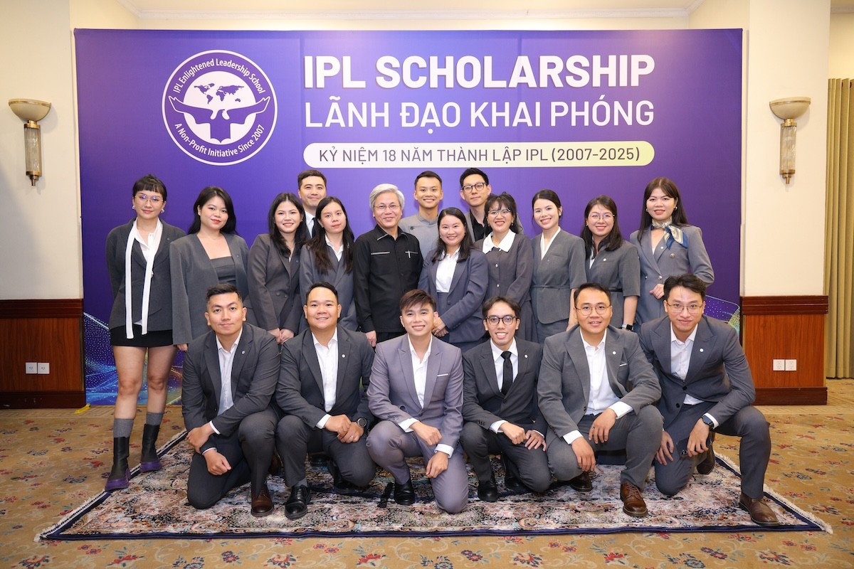 hoc-vien-ipl-chup-anh-luu-niem-1763170942.JPG