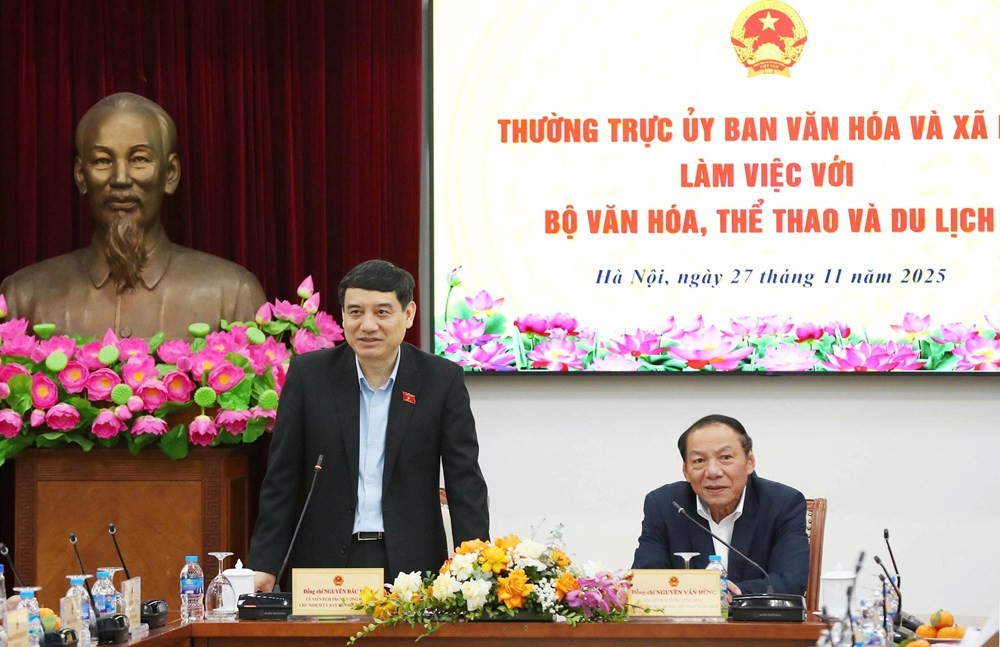 anh-vinh-phat-bieu-1764299330.jpg