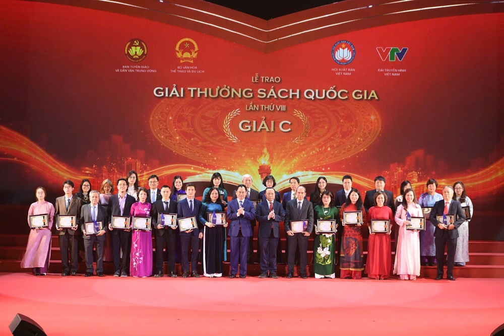trao-giai-c-1773030584.jpg