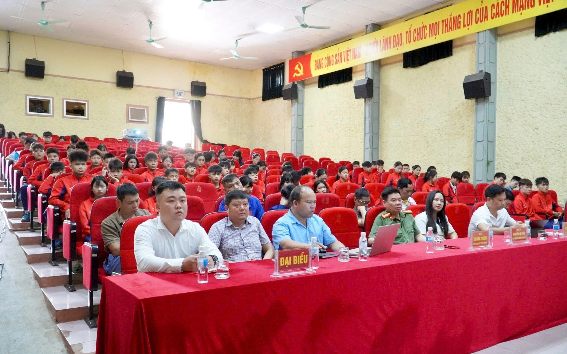 tap-huan-1778046793.jpg