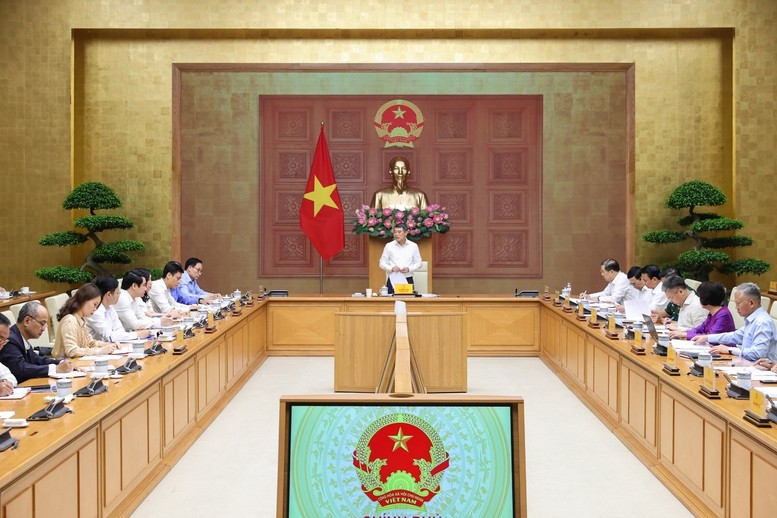 thu-tuong-lam-viec-voi-bo-ngoai-giao-1778552718.jpg