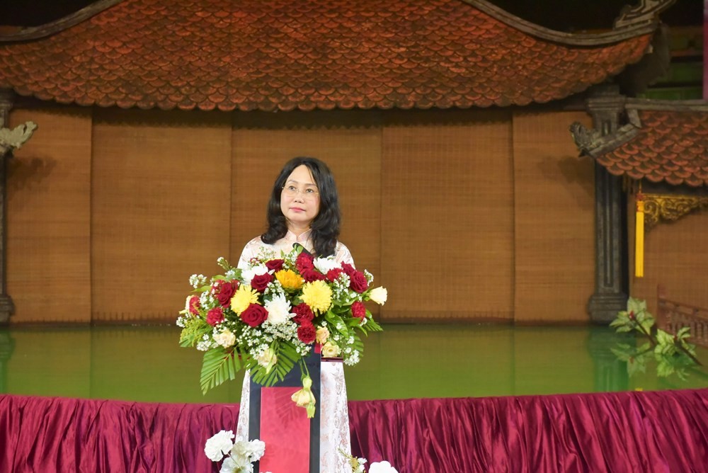 bo-truong-khai-mac-tuan-van-hoa-1778640633.jpg