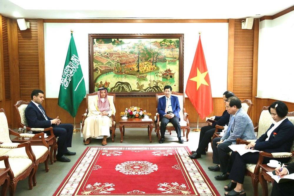 quang-canh-buoi-tiep-1778815914.jpg