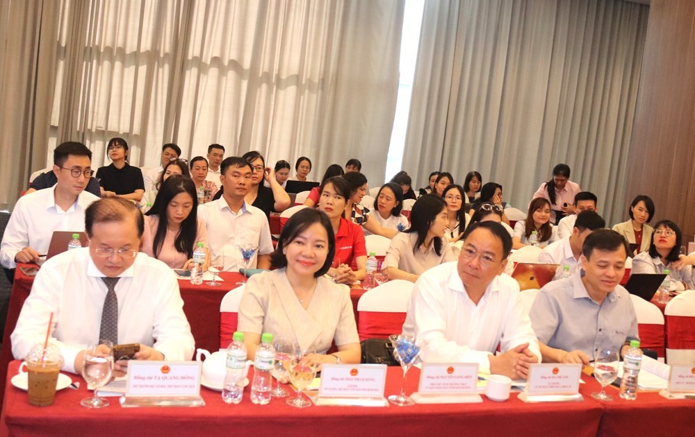 thu-truong-dong-va-cac-dai-bieu-1778831896.jpg