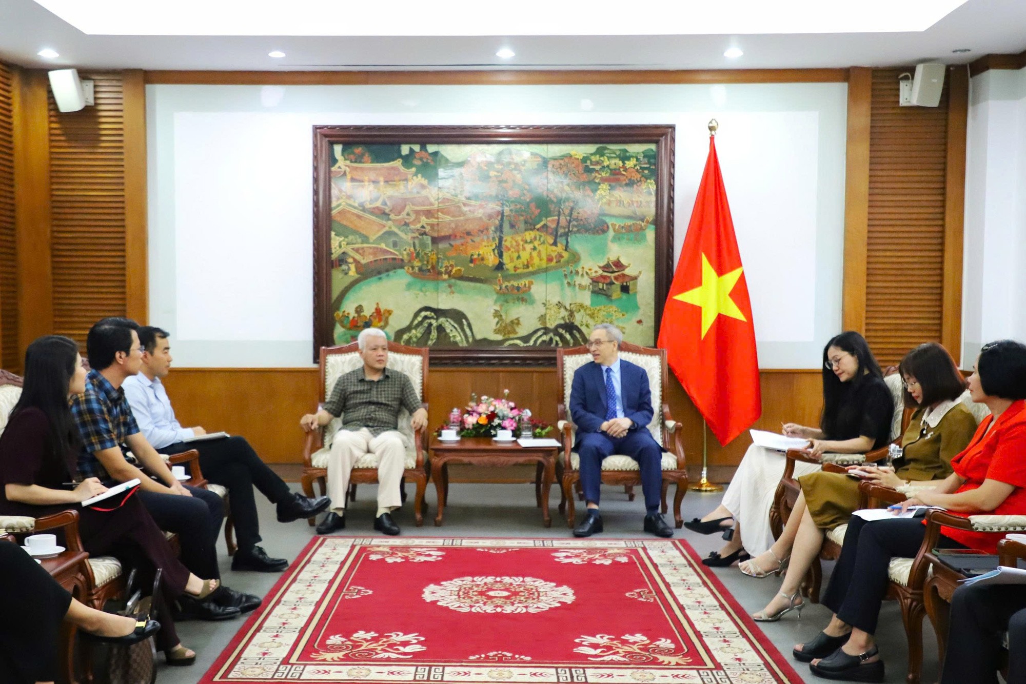 quang-canh-buoi-tiep-1779701056.jpg