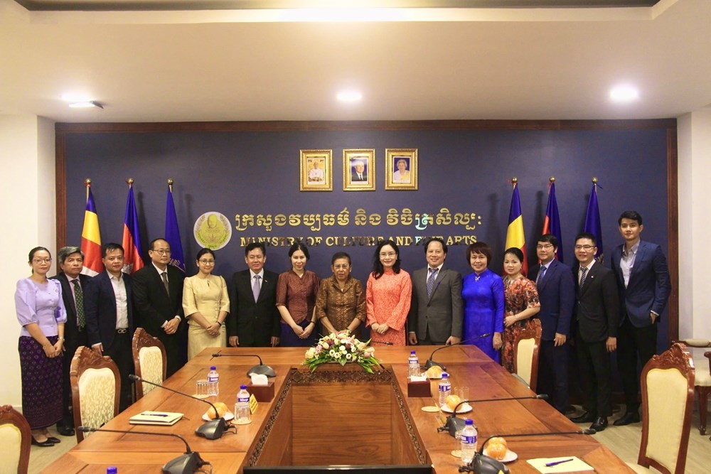 chup-anh-luu-niem-1779762191.jpg