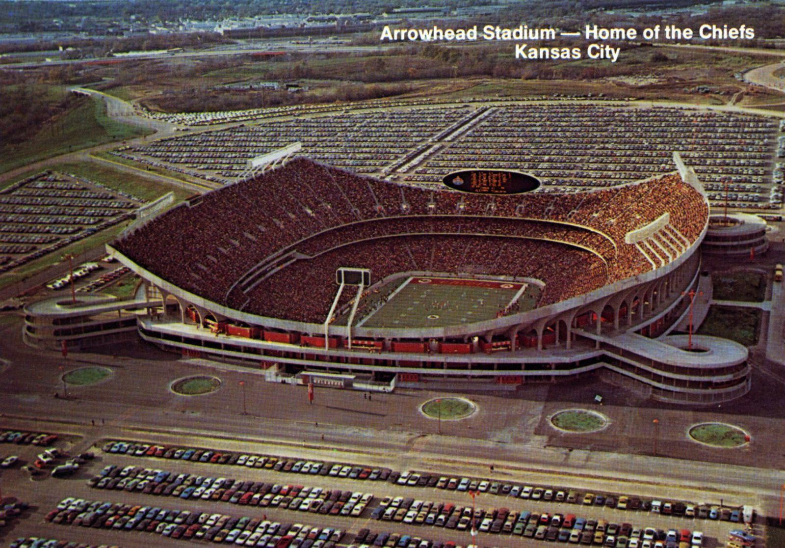 arrowhead-stadium-kansas-city-missouri-1972-present-v0-xvq5bgg8fxmb1-1779868250.jpg