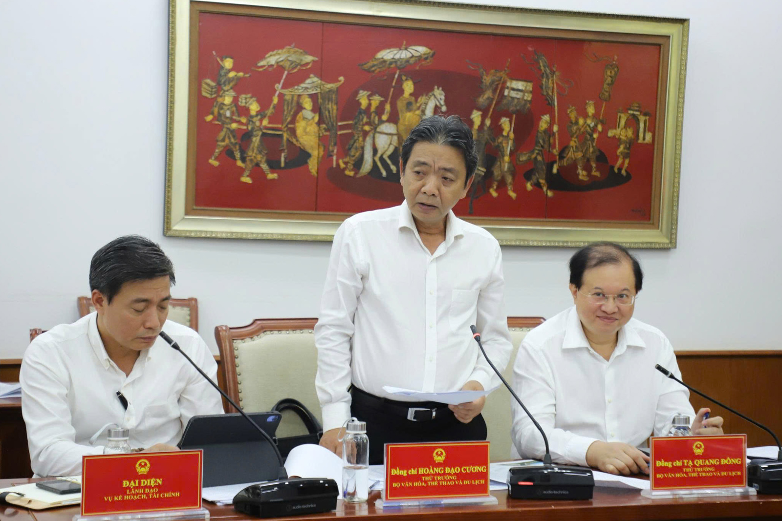 thu-truong-cuong-1780736027.png