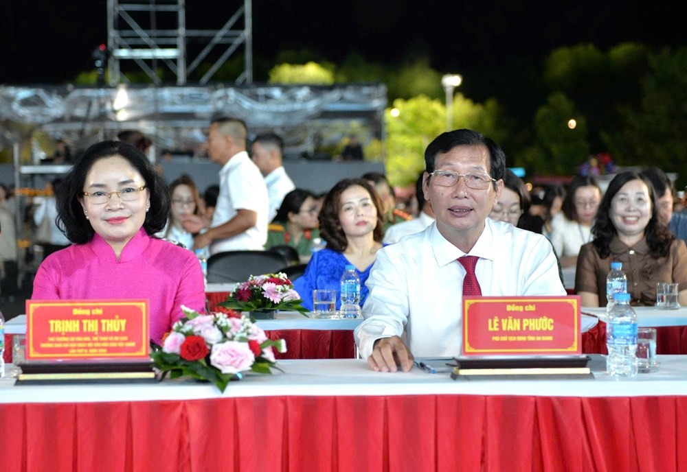 thu-truong-thuy-1782717776.jpg