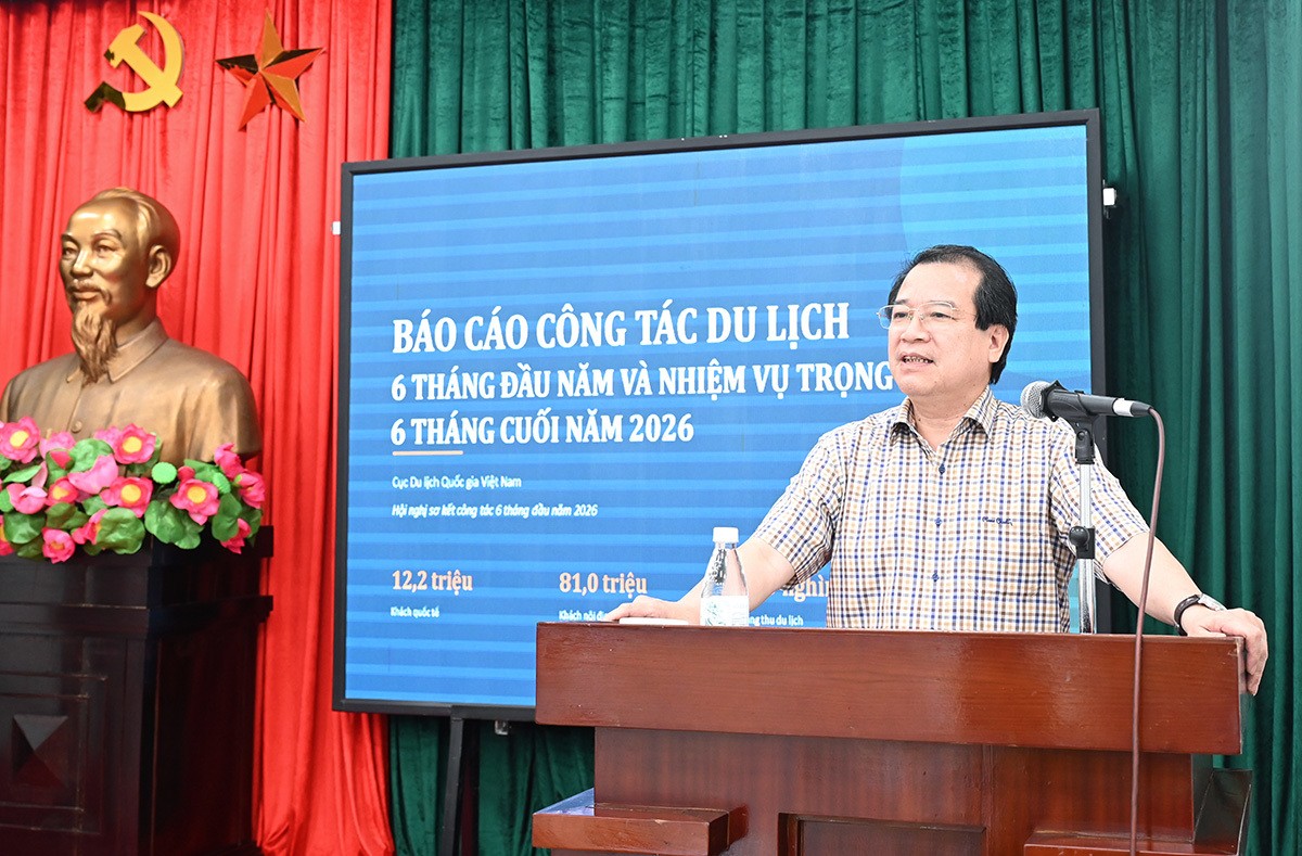 pho-cuc-truong-sieu-1783056767.jpg