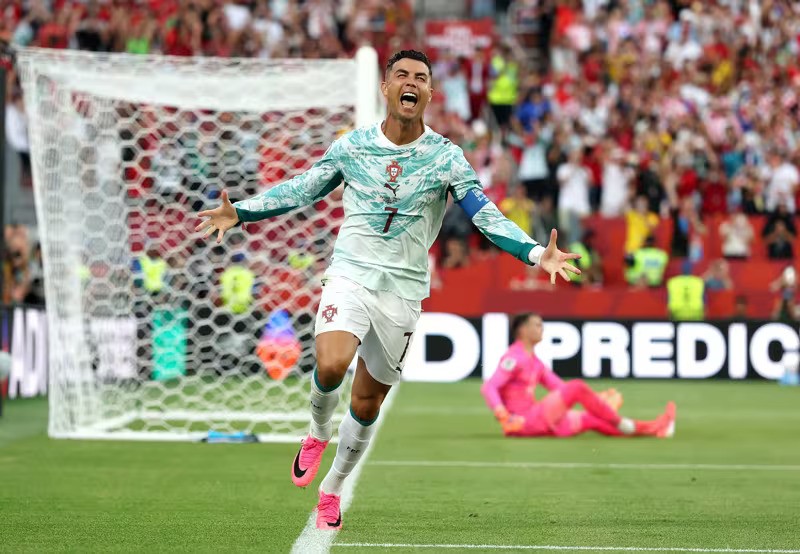 portugal-v-croatia-round-of-32-fifa-world-cup-2026-1783047142.jpg
