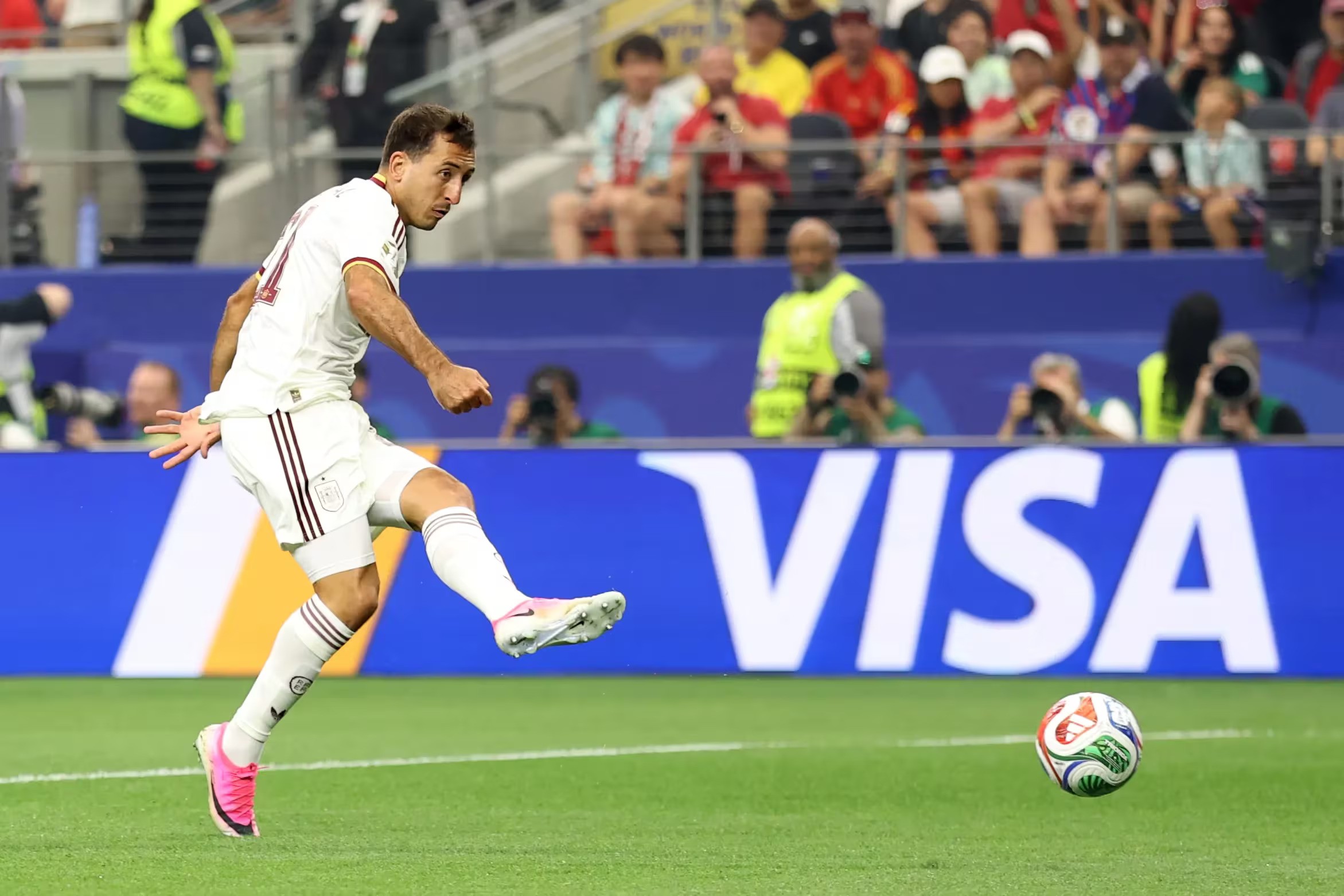 portugal-v-spain-round-of-16-fifa-world-cup-2026-1783659271.jpg