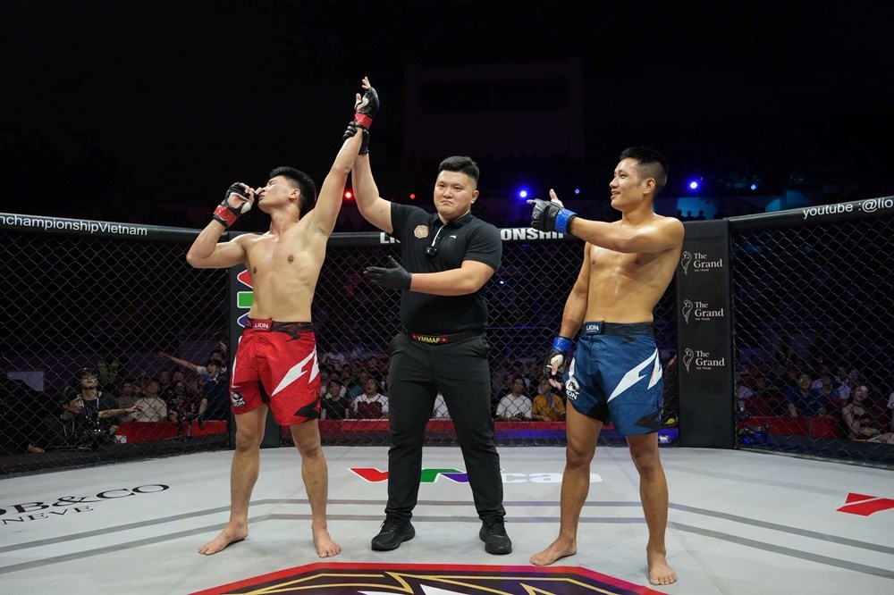mma-1783863527.jpeg