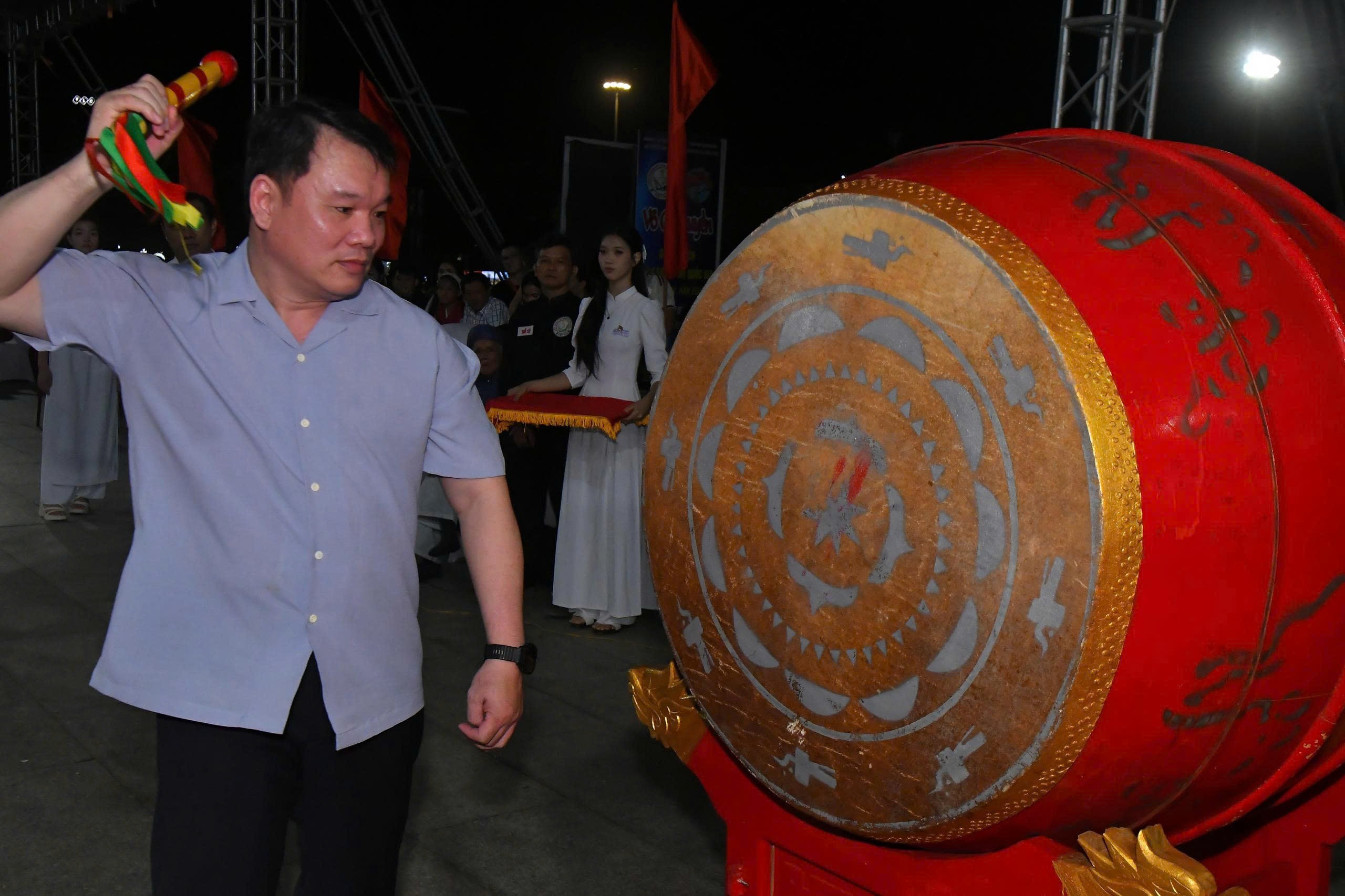 ngoc-anh-1785249658.jpg