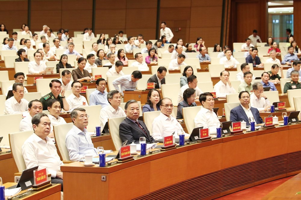 tbt-va-cac-dai-bieu-1785291622.jpg