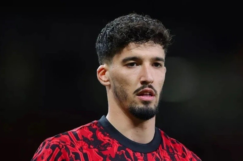 man-united-1-1785456478.jpg