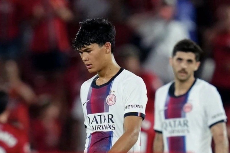 psg-1785974819.jpg