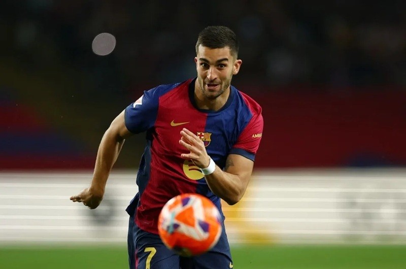 psg-1786493332.jpg