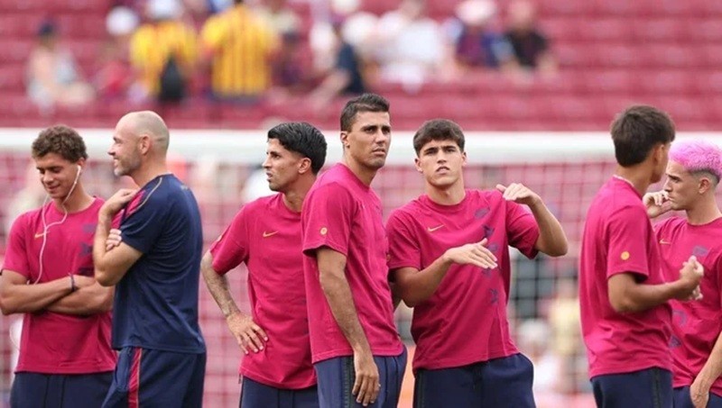 barca-1787185006.jpg