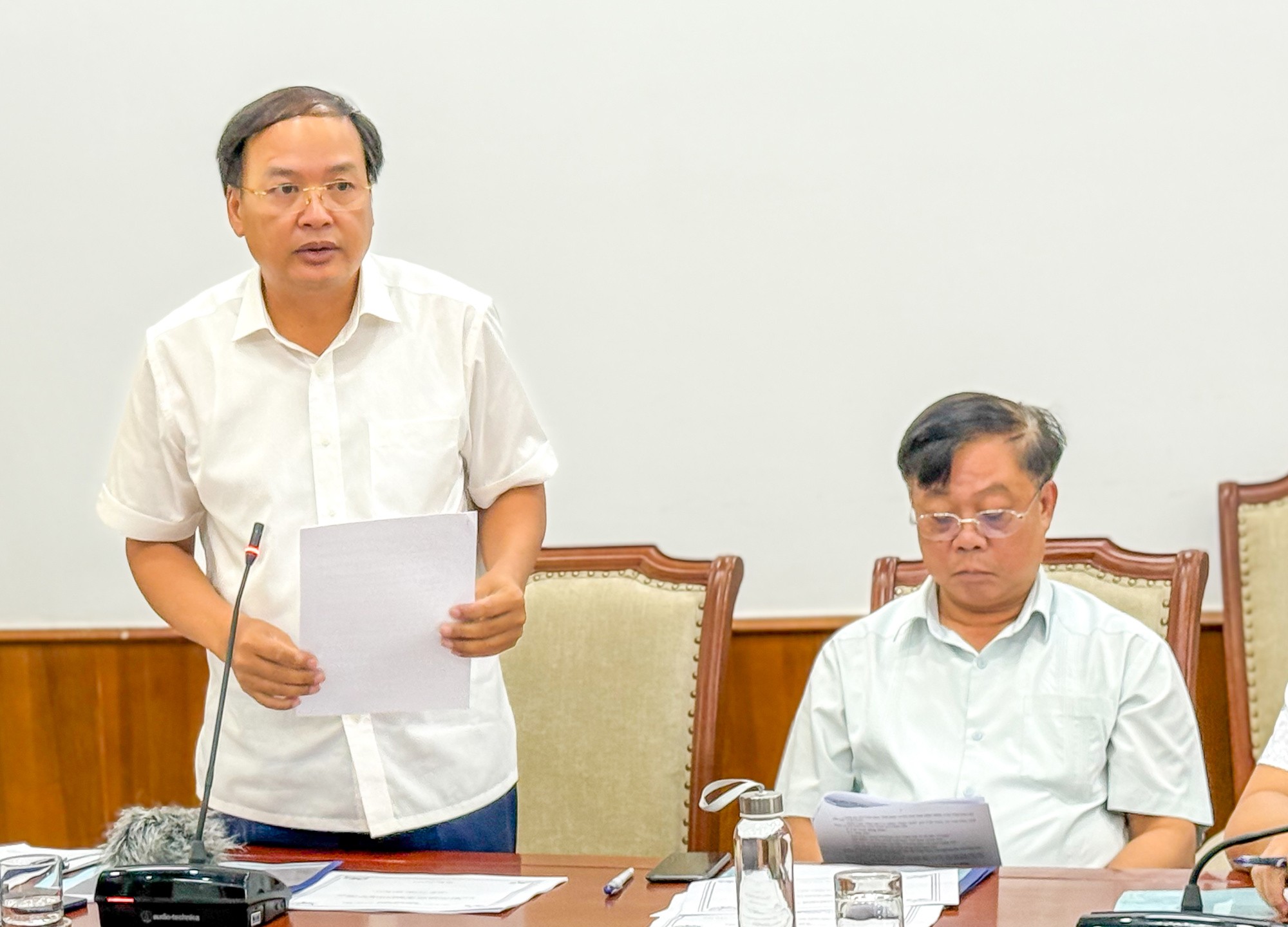cuc-truong-chung-1787299594.jpg