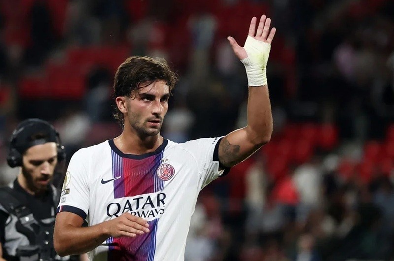 psg-1787789933.jpg