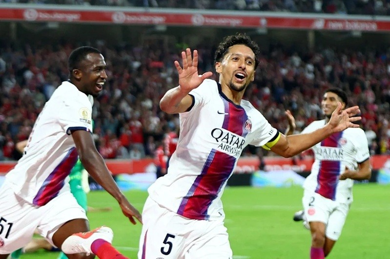 psg-1787963309.jpg