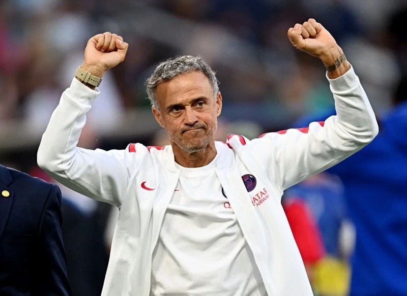 psg-1788319061.jpg
