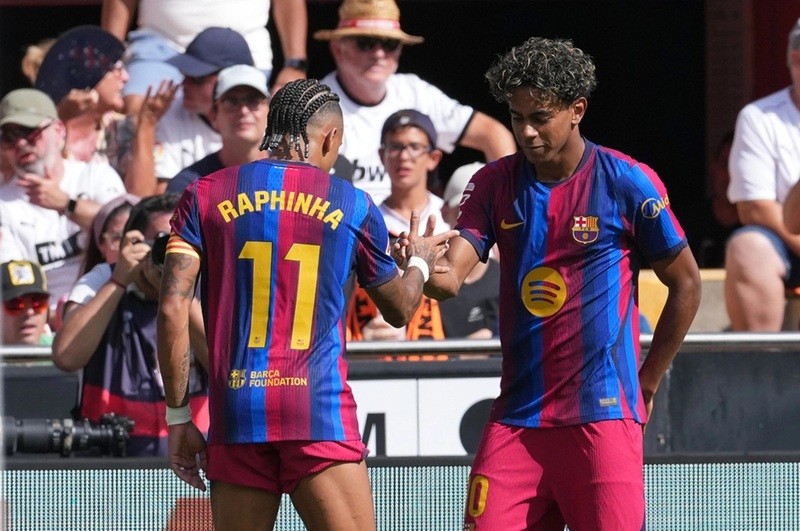 barca-1788740362.jpg