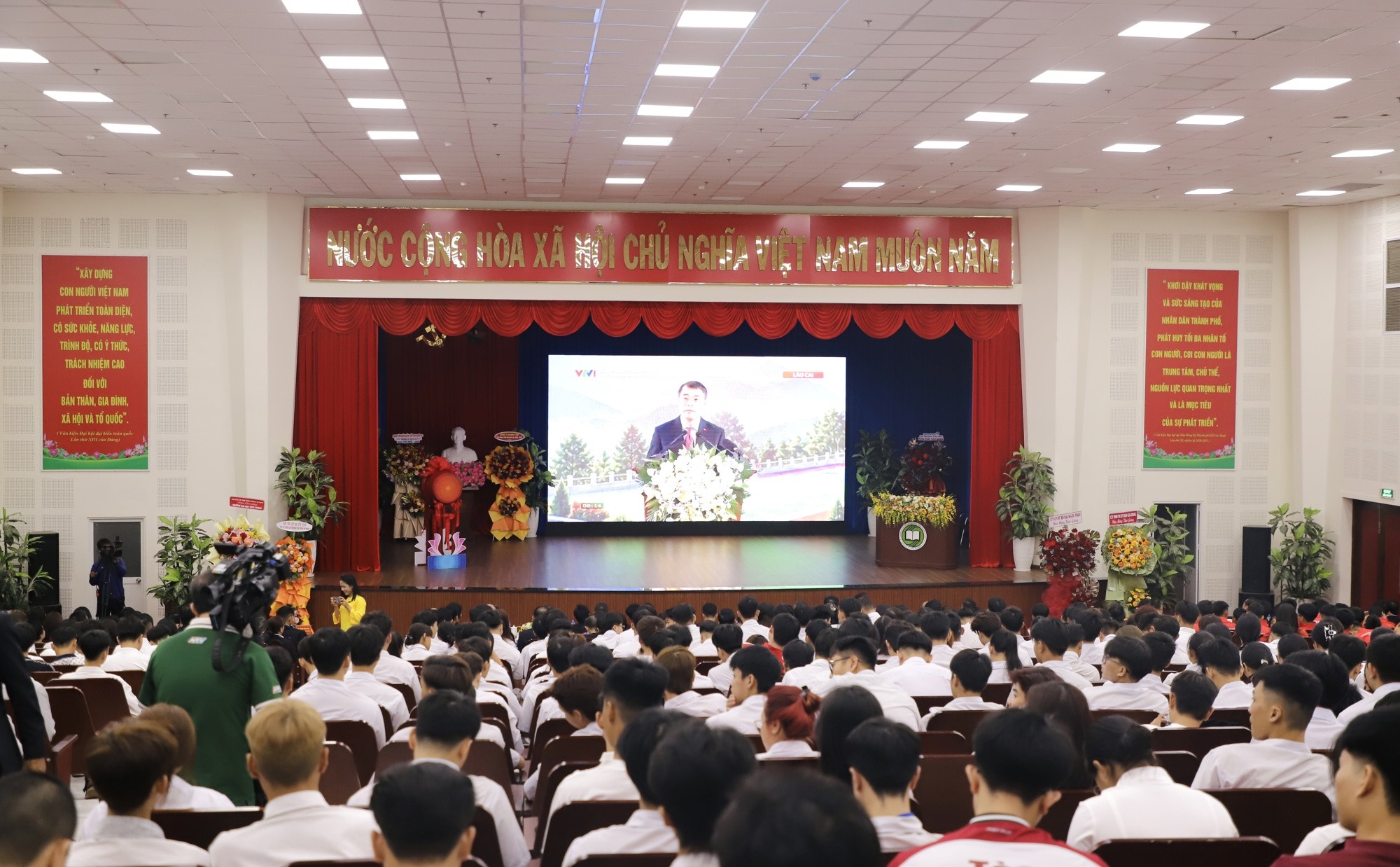 khai-giang-1788753768.jpeg