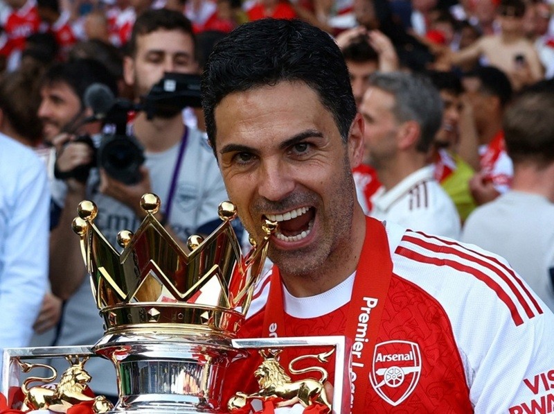 hlv-arsenal-1790122124.jpg