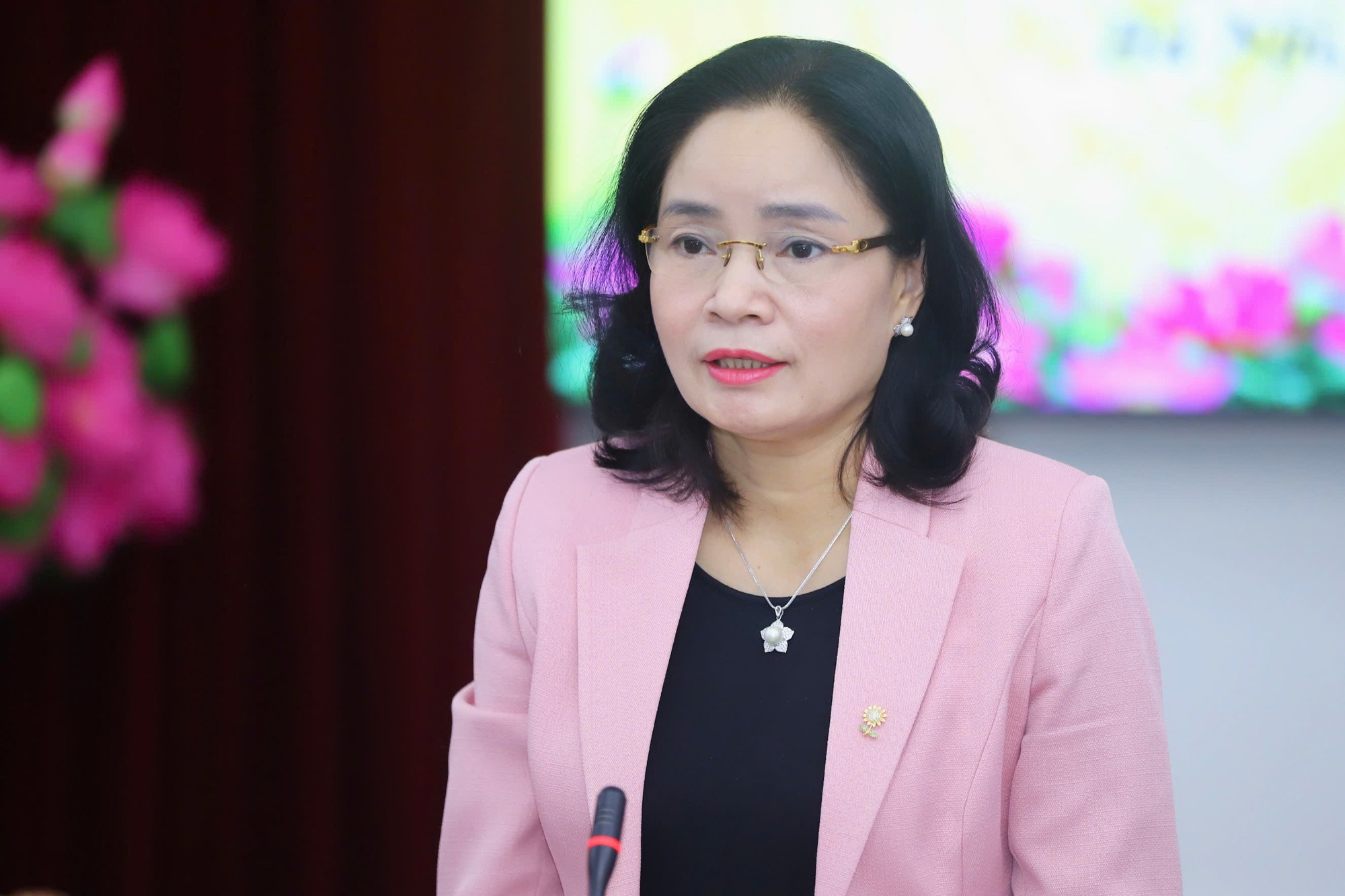 thu-truong-thuy-1790246027.jpg