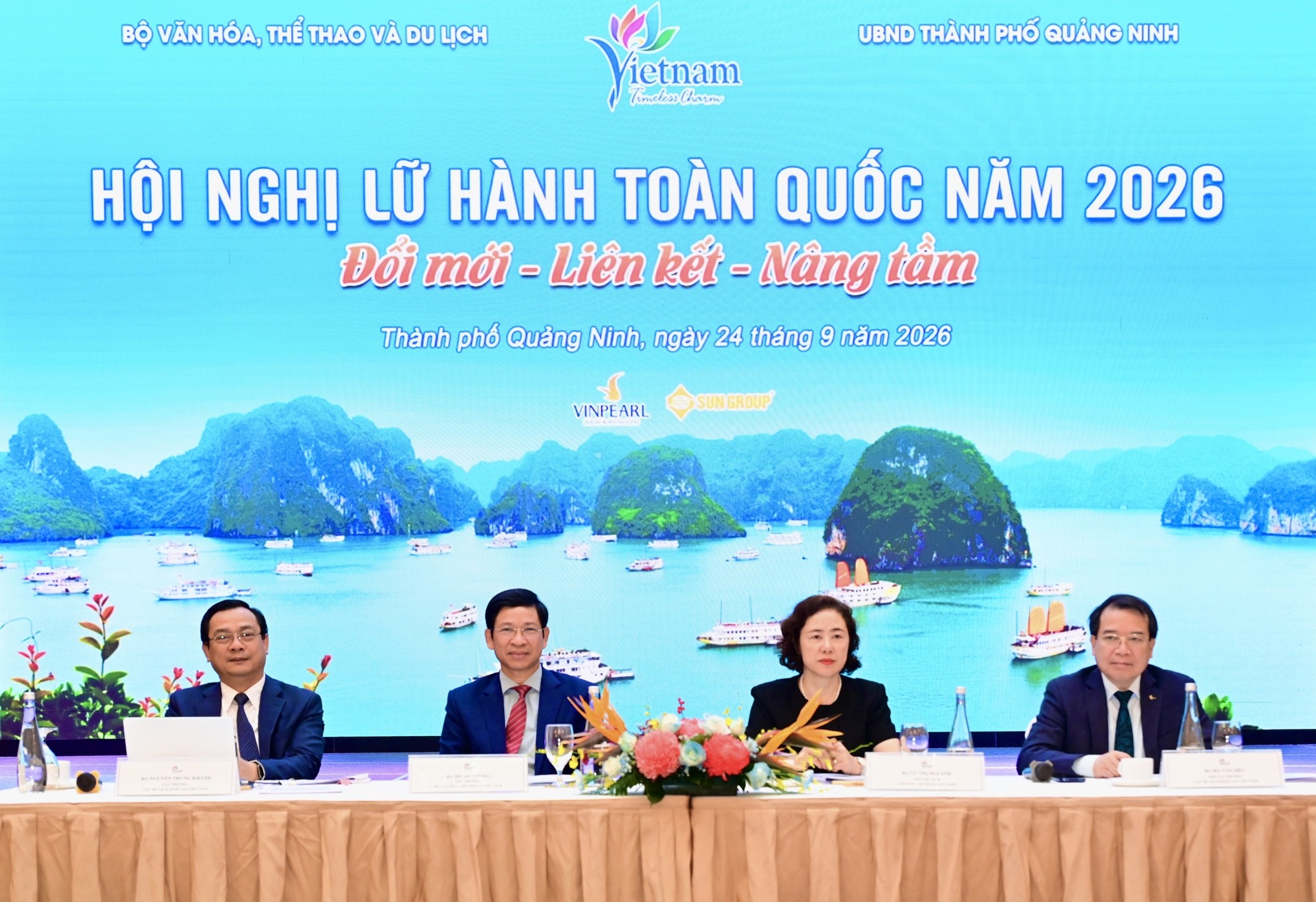 thu-truong-phong-va-cac-dai-bieu-1790303975.jpeg