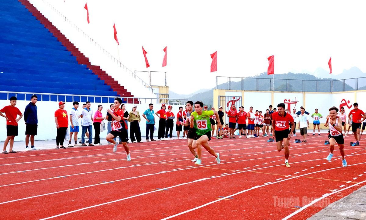 thi-dau-dk-1790434541.jpg