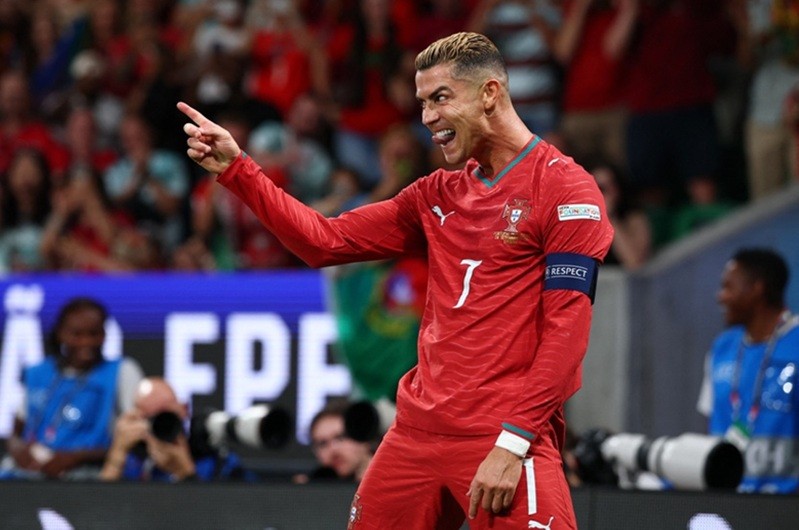 ronaldo-12-1791332239.jpg